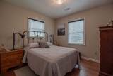 305 Marks Ave - Photo 31