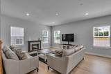 1610 Shenstone Dr - Photo 11