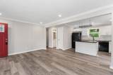 116 S Bright Hill St - Photo 2