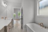 3013 Batavia St - Photo 29