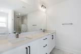 904 N Maple St - Photo 31