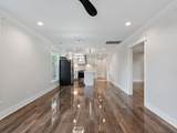 323 College St - Photo 3