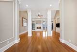 1101 Grafton Dr - Photo 16