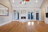 1101 Grafton Dr - Photo 17