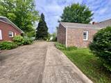 565 E College St - Photo 4