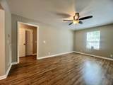 202 Maplewood Dr - Photo 6