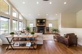 1054 Sunrise Cir - Photo 31
