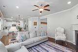 333 Blackthorn Ln - Photo 8