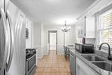 803 Parkview Ct - Photo 8