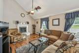 838 Hillside Dr - Photo 5