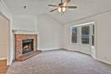 1022 Tulip Dr - Photo 4