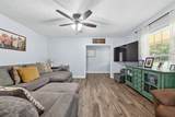 530 Maplewood Dr - Photo 10