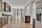 8533 Beautiful Valley Dr - Photo 16