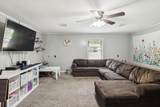 805 Springmont Dr - Photo 10