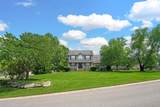 1243 Curtis Dr - Photo 2