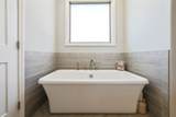 212 Lotus Ct - Photo 44
