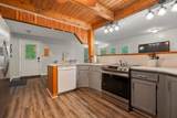 1385 Lakeside Dr - Photo 18