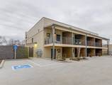 2507 Clifton Ave - Photo 9