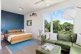 1041 E Trinity Ln - Photo 19
