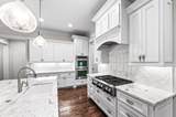 1735 Hillmont Dr - Photo 18