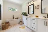 902 Spain Ave - Photo 35