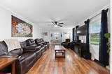 916 Lion Pkwy - Photo 12