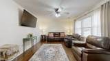 679 Peachtree Ln - Photo 2