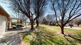 679 Peachtree Ln - Photo 31