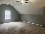 205 Holly Ln - Photo 18