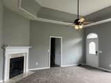 205 Holly Ln - Photo 5
