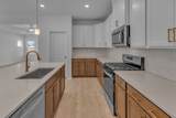 9656 Kaplan Avenue - Photo 16