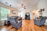211 Blossom Ct - Photo 33