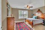 525 Amberly St - Photo 18