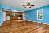 221 Oakwood St - Photo 8