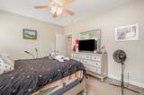 1970 Woodbury Ln - Photo 16