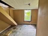 1070 W Rock Quarry Rd - Photo 4