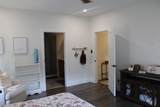 1001 Graybar Ln - Photo 14