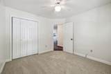 304 Roslyn Ct - Photo 12
