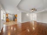 239 Moncrest Dr - Photo 10