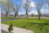 645 Parkway Dr - Photo 5