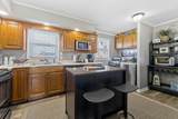 645 Parkway Dr - Photo 9