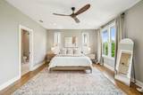 954 Russell St - Photo 15
