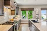 954 Russell St - Photo 8