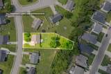 1033 Waterford Cir - Photo 32