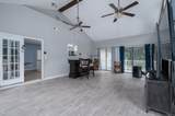 115 Pin Oaks Ln - Photo 10