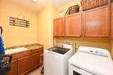 1043 Dorset Dr - Photo 14