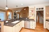 1043 Dorset Dr - Photo 10