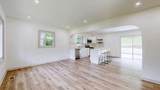 413 Moncrief Ave - Photo 9