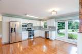 930 Rossview Rd - Photo 10