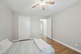 409 Spencer Ln - Photo 19